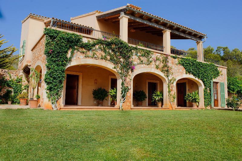 Villa Penya Redonda *